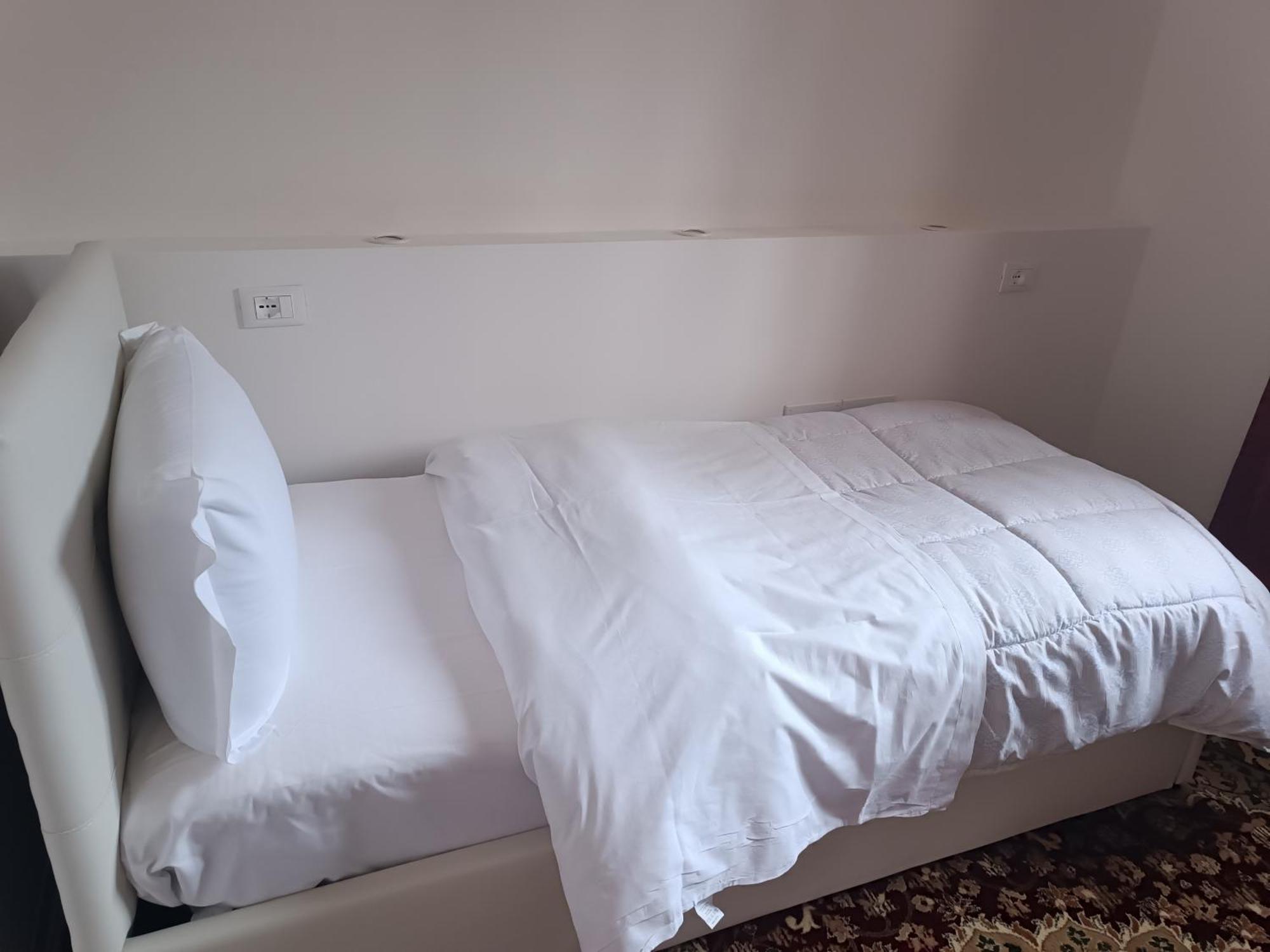 Locazione Turistica 2 Bed and Breakfast Tessera Εξωτερικό φωτογραφία